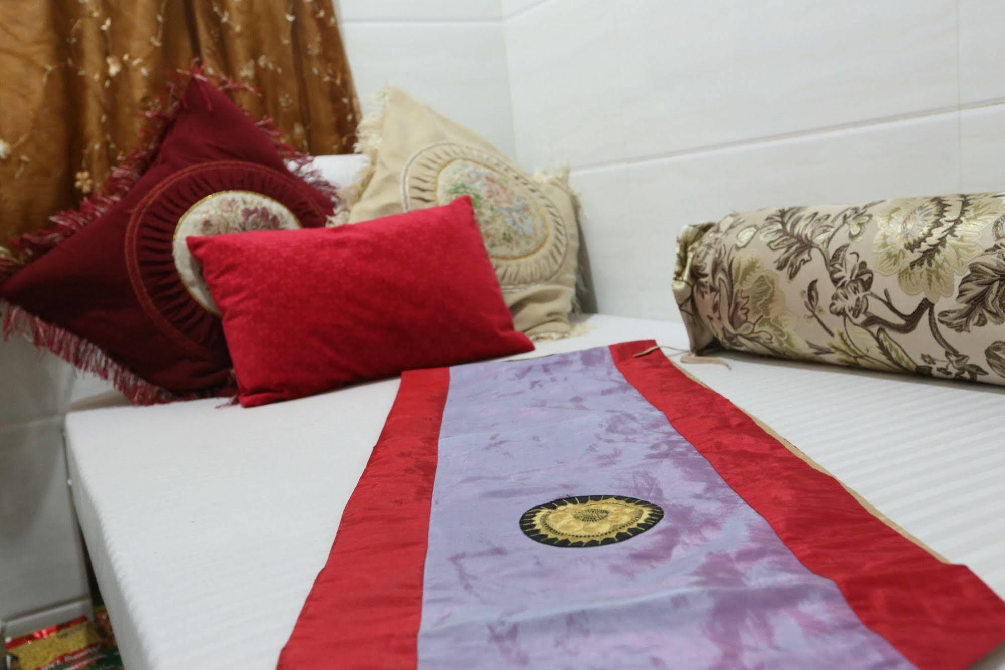 Temple Street Hotel Kowloon  Екстериор снимка